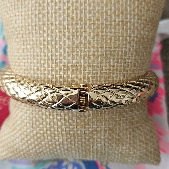 Lilly Pulitzer Sea Fan Bangle NWT - Picture 4 of 5
